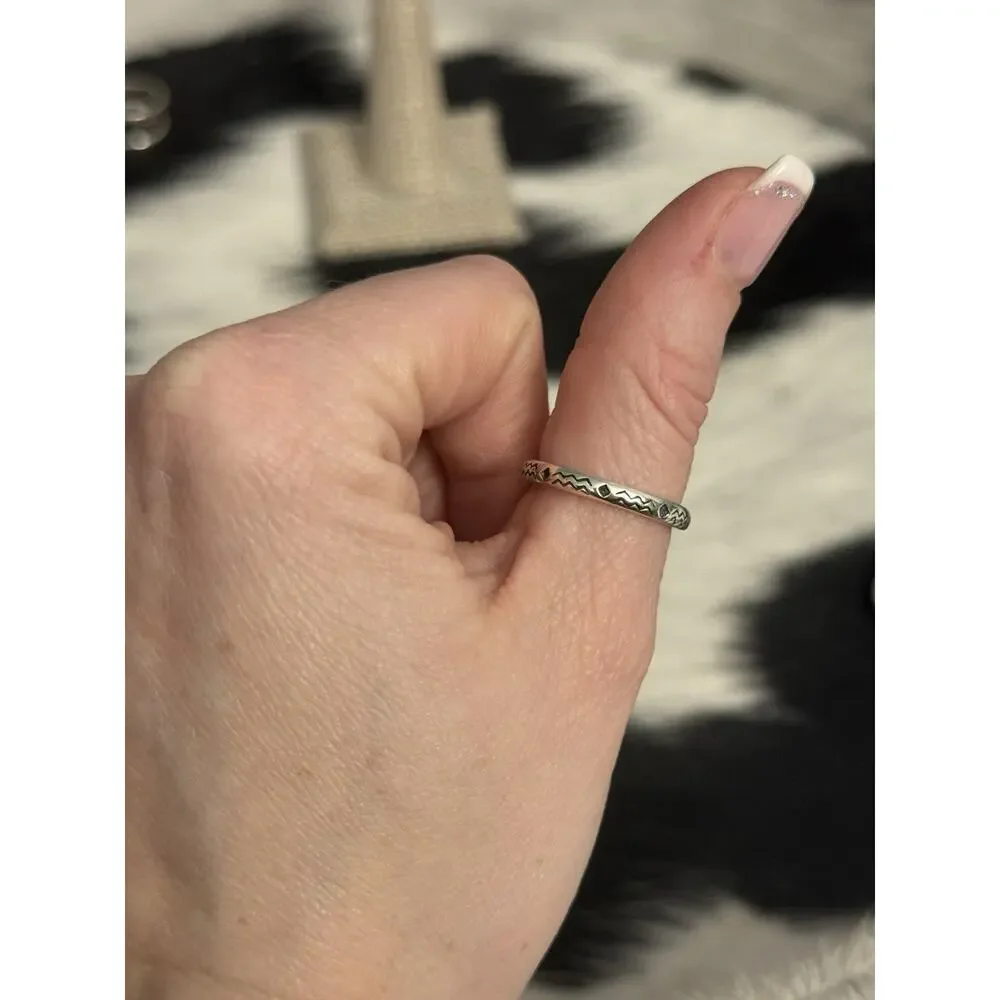 Carolyn Pollack Old Carlisle Sterling Silver Stamped Band Ring Water Waves 7.25